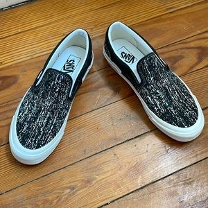 NWOT Anaheim Factory Classic Slip-On 98 DX
Black Static Print
